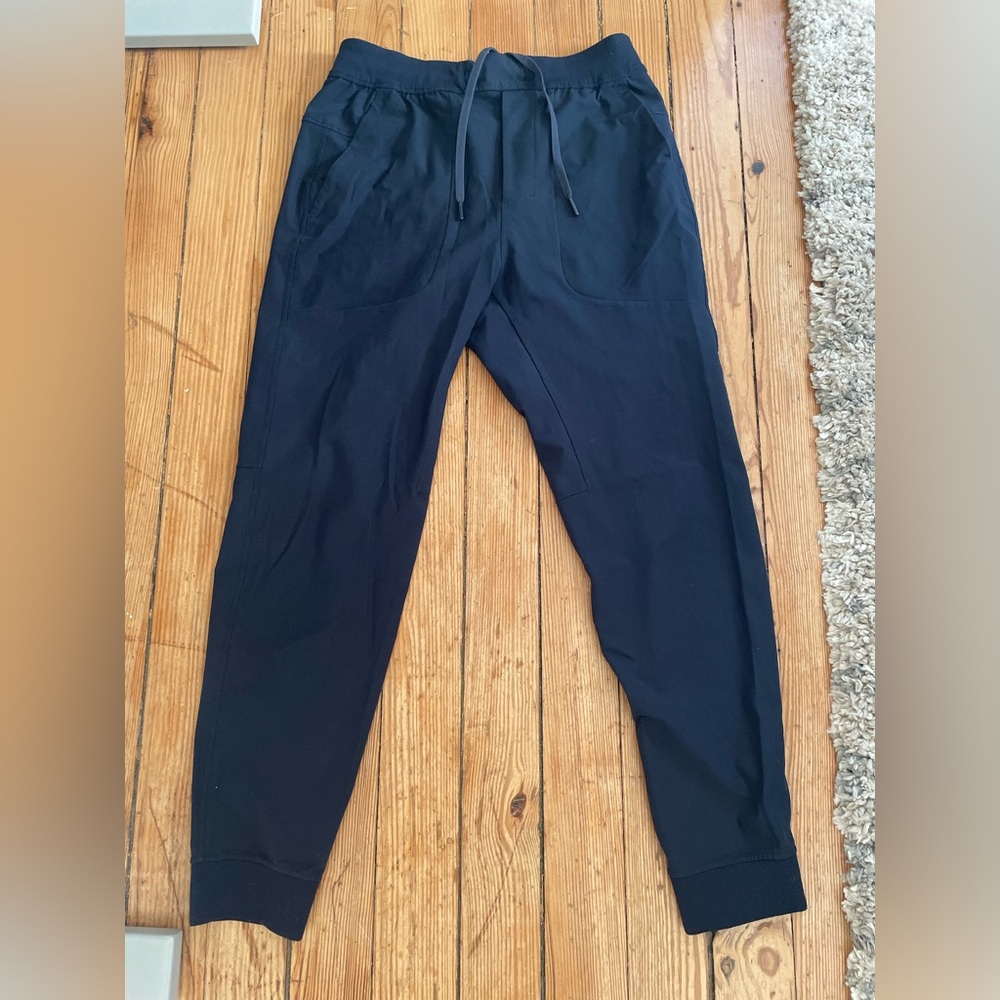 Lululemon ABC Blue Jogger size medium. Great condition!